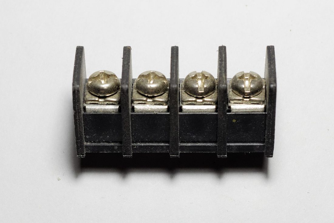 螺钉端子排_10mm_01.jpg