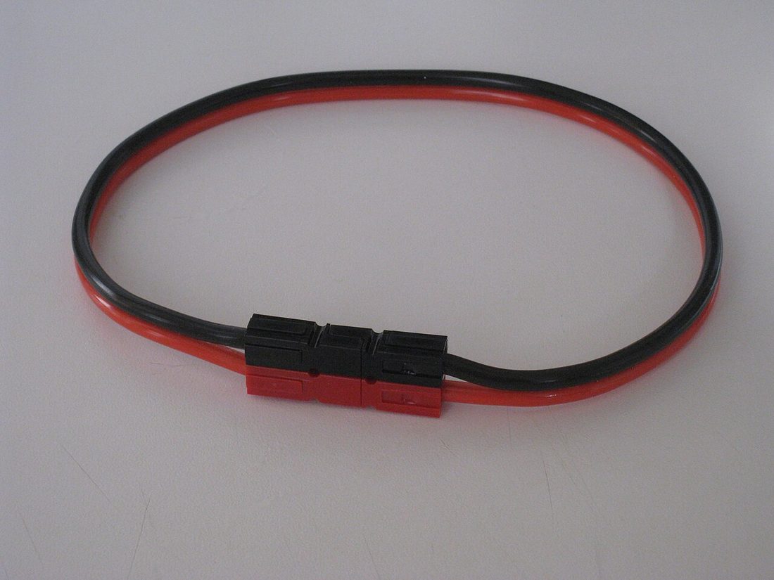 Anderson_Powerpole_整组_01.jpg